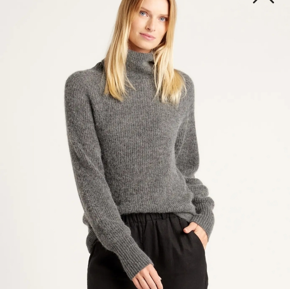 NWT! Quince Baby Alpaca-Wool Blend Turtleneck Black Sweater! Sz. M (E15) - Picture 6 of 12